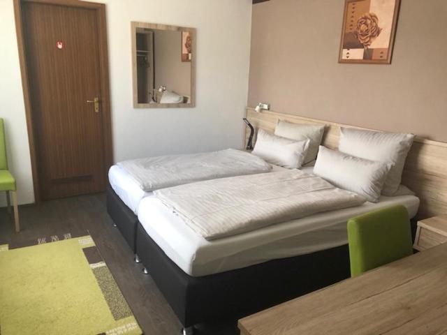 Hotel Am Bruennchen Oberbaar Ngoại thất bức ảnh